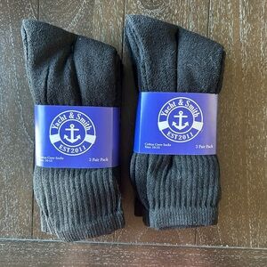 Black Ribbed Crew Socks Size Large
